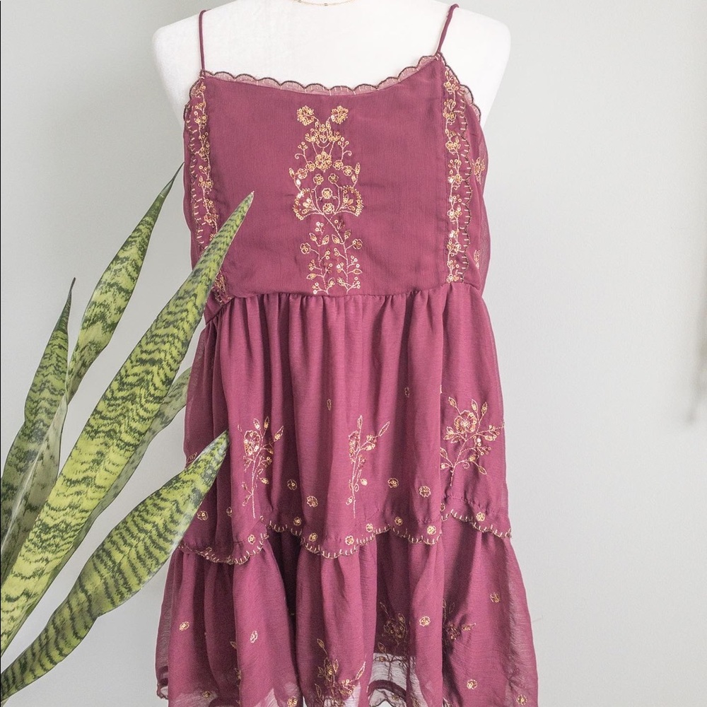 Delicate & Dainty Sequin Dress
*small tear in back as pictured
